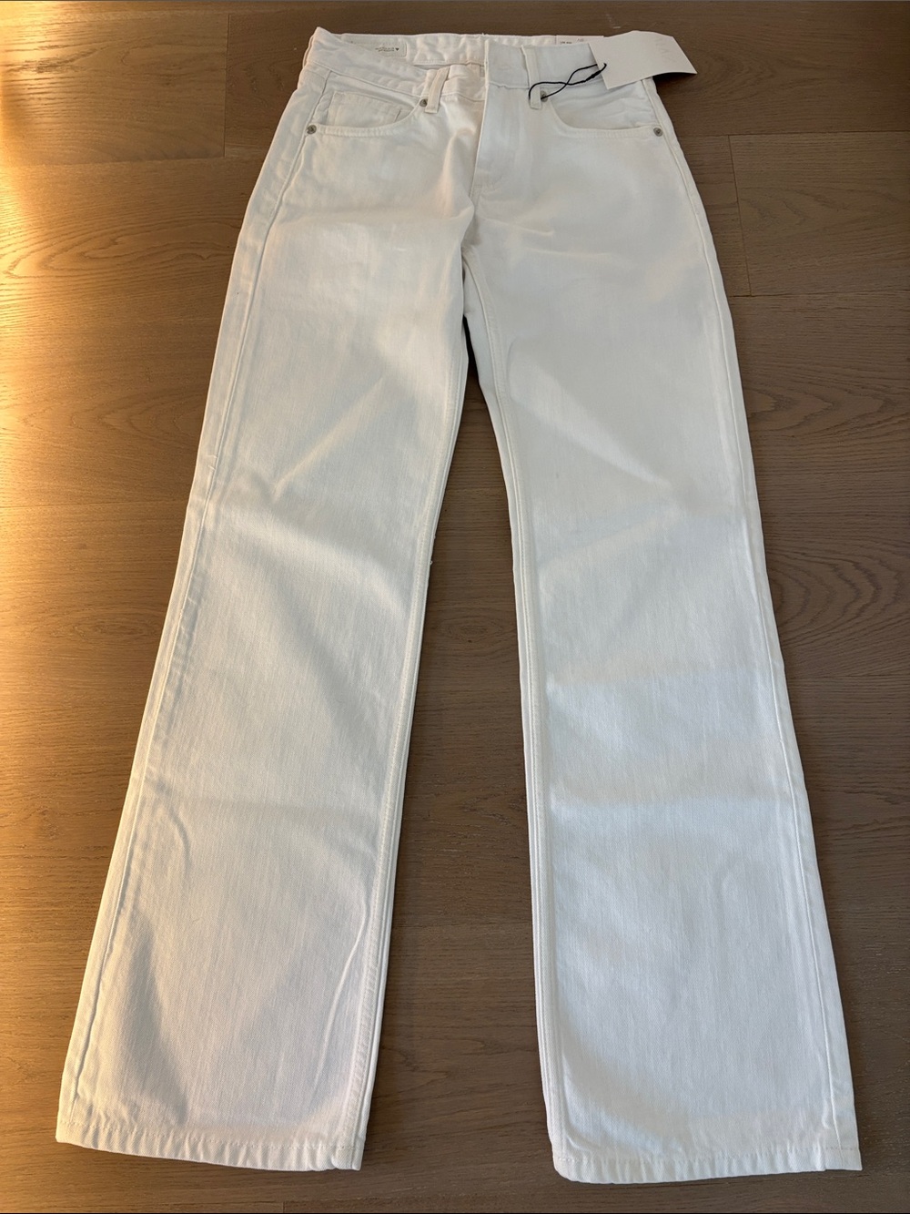 Zara White Straight Leg Jeans - Clean Classic Fit